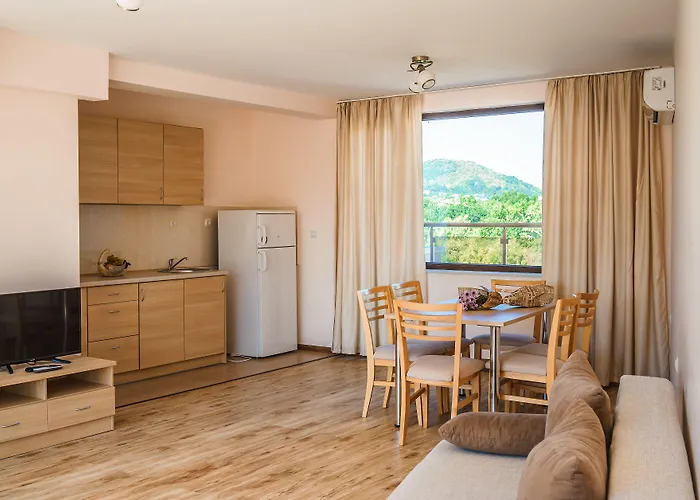 Moreto Seaside Апарт-отель 3*