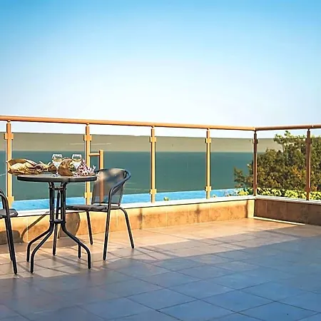 Moreto Seaside 3*