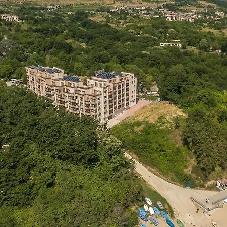 Moreto Seaside Lejlighedshotel 3*
