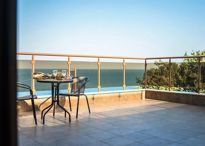 Aparthotel Moreto Seaside 3*