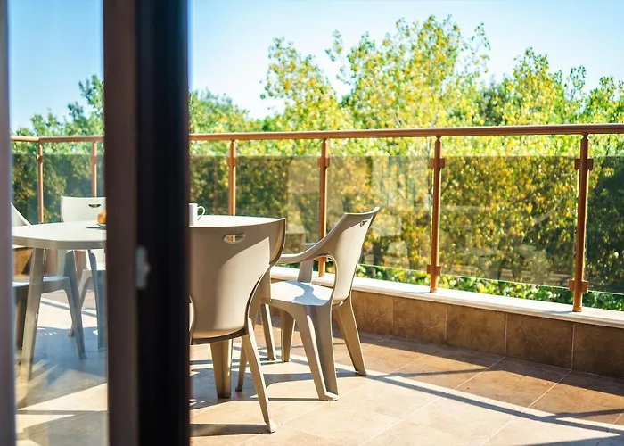 Moreto Seaside Aparthotel Obsor