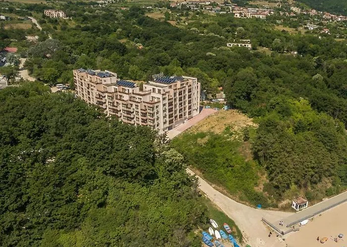 Moreto Seaside Aparthotel 3*